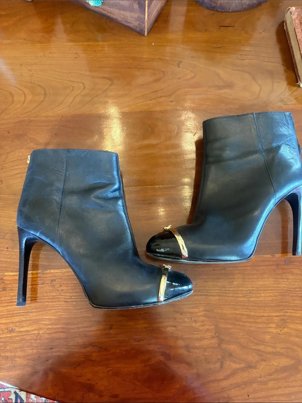 Tory Burch authentic tory